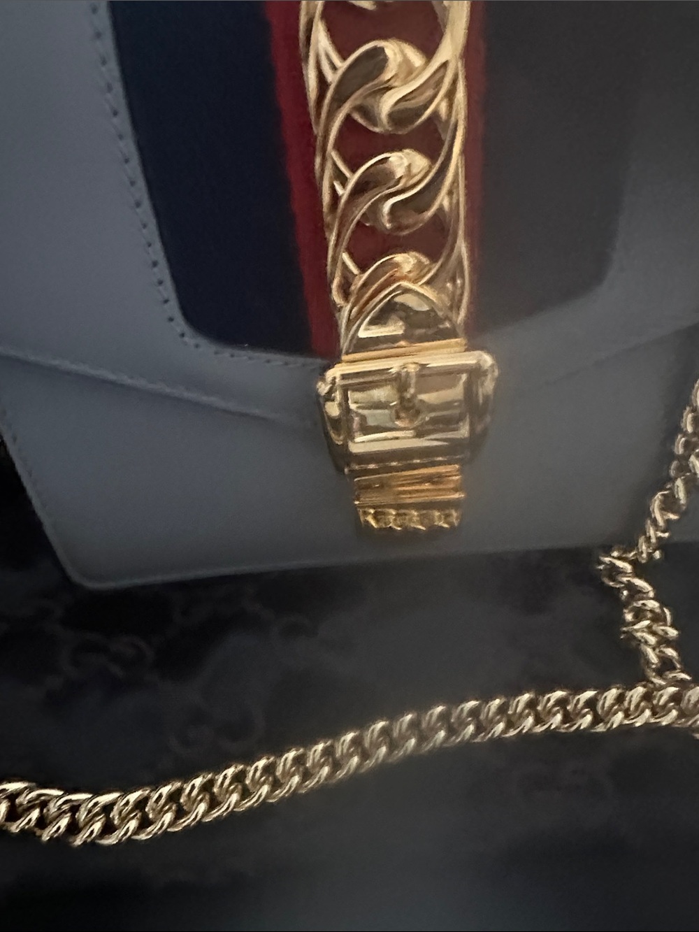 NWOT Gucci Light Gray Marmont Chain Crossbody with Red & Blue Web - Picture 2 of 13